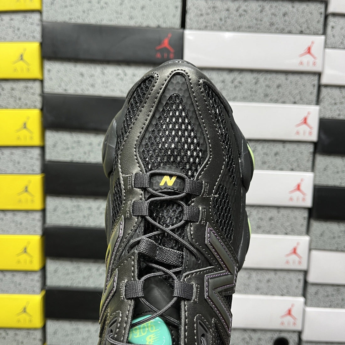 NB 9060 Black Volt Utility