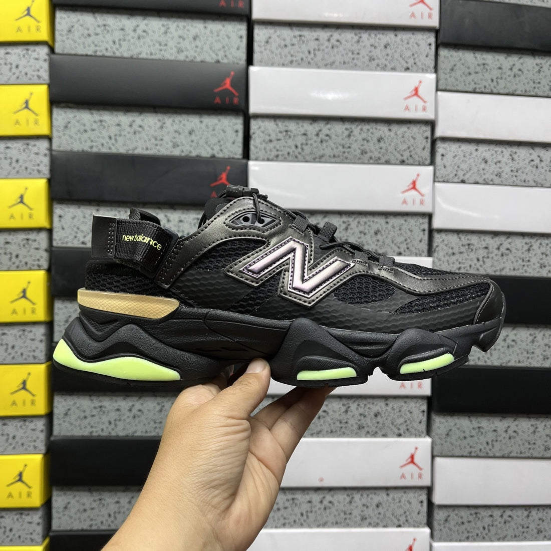 NB 9060 Black Volt Utility