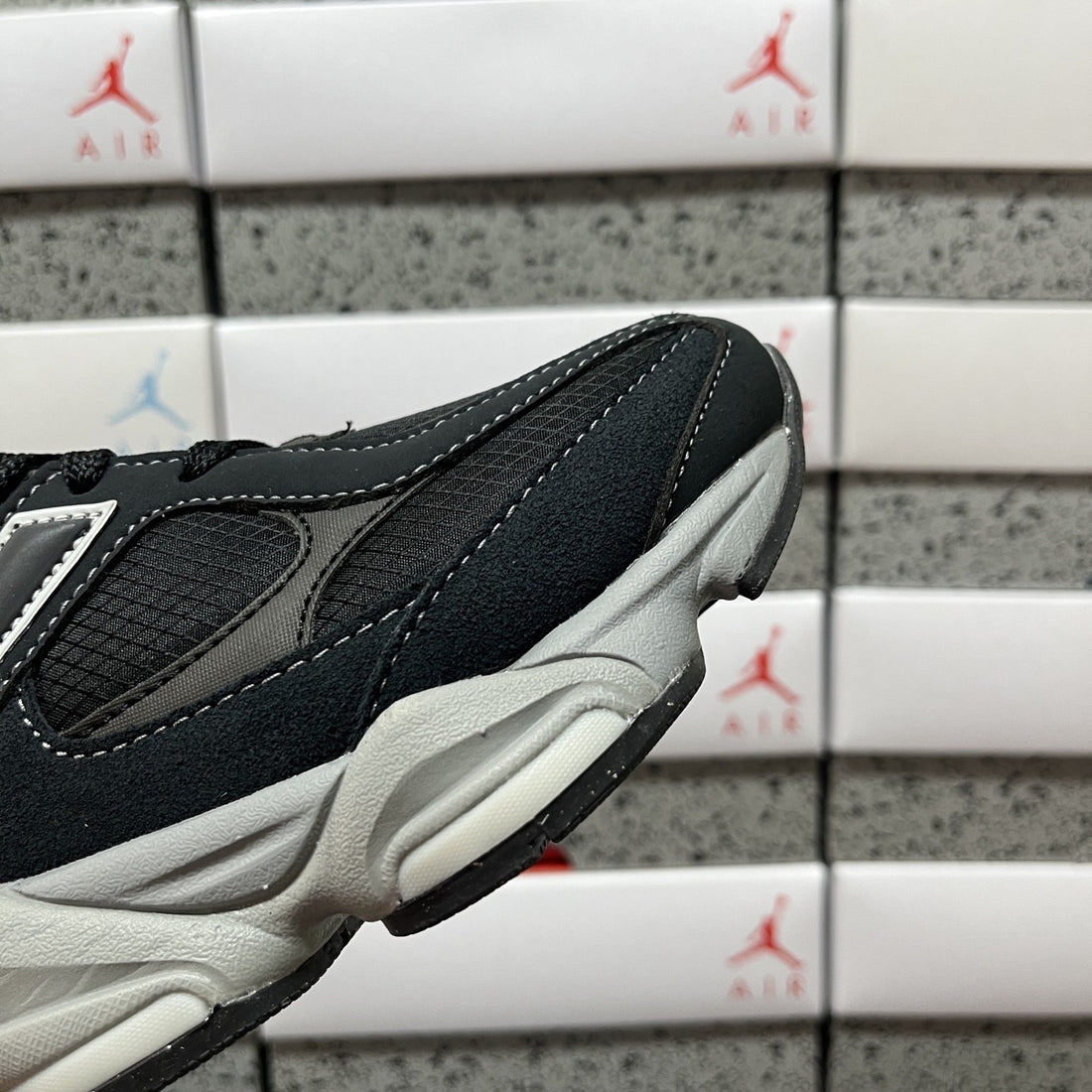 NB 9060 Black White Mesh