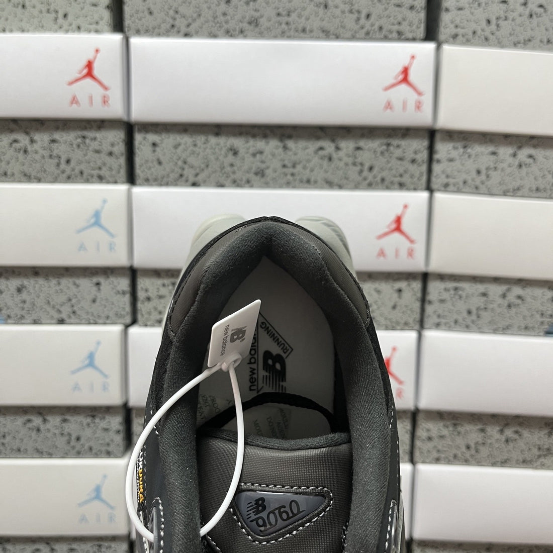 NB 9060 Black White Mesh