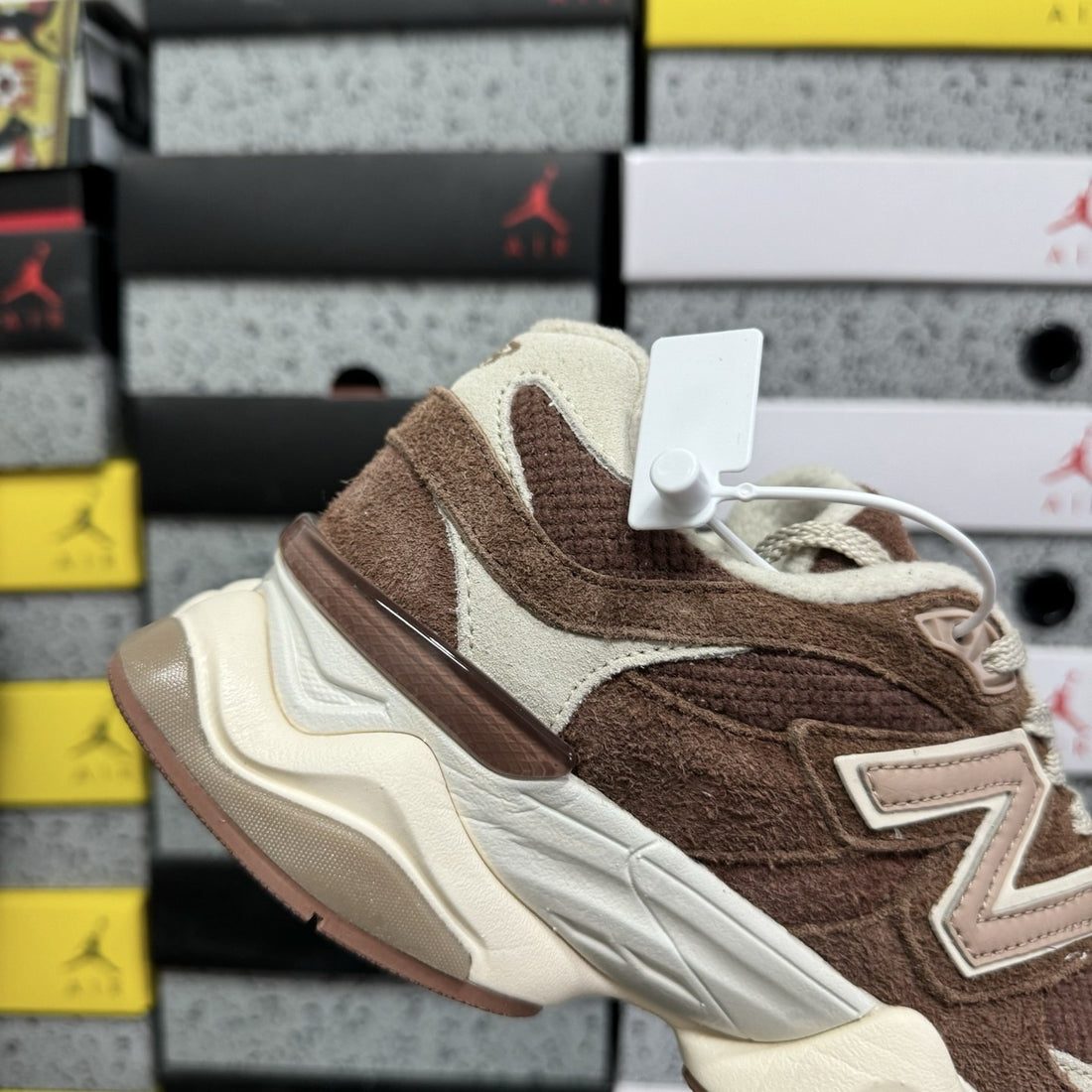 NB 9060 Brown Cream Suede