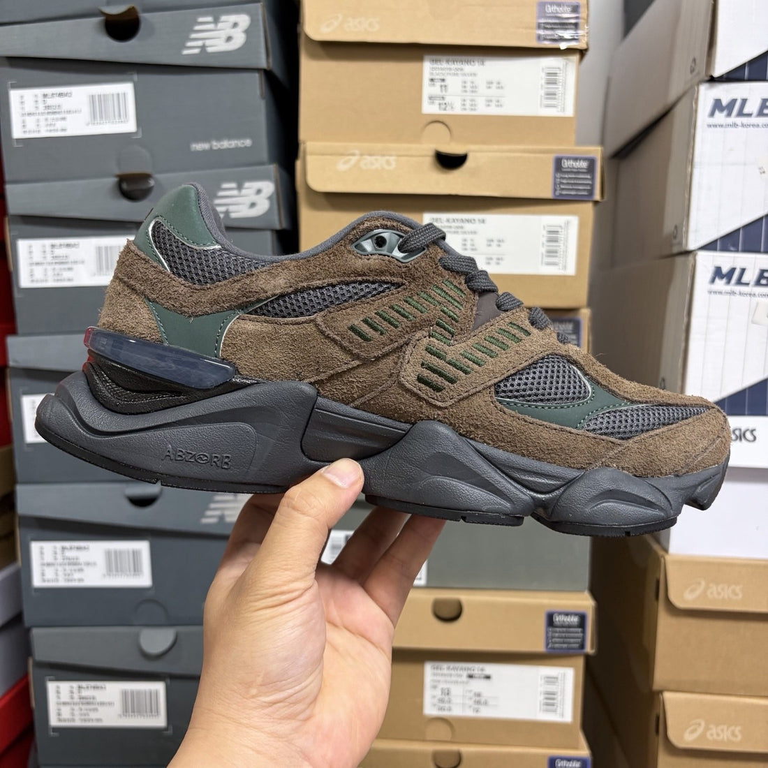 NB 9060 Brown Navy Suede