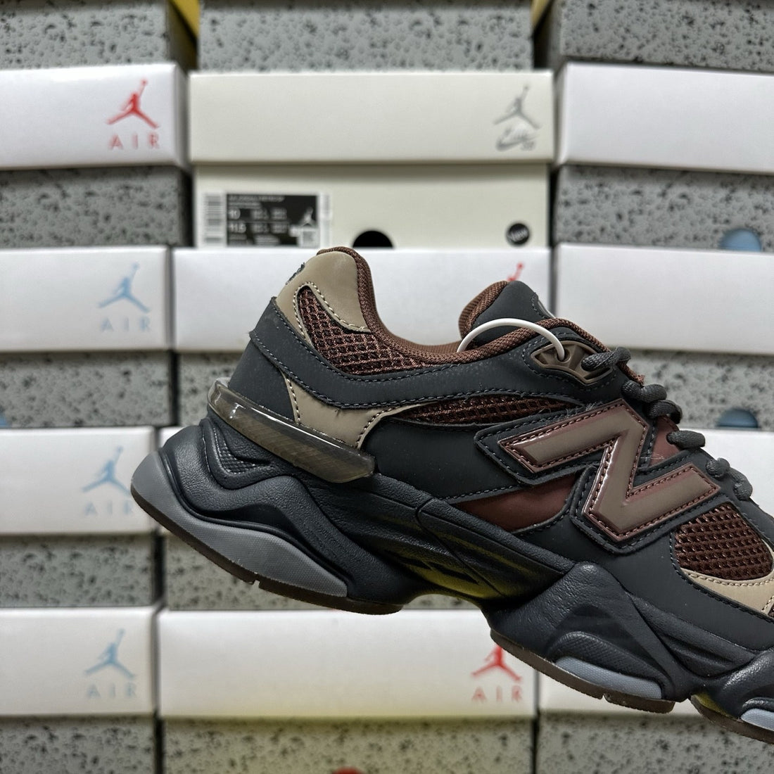 NB 9060 Brown Rust