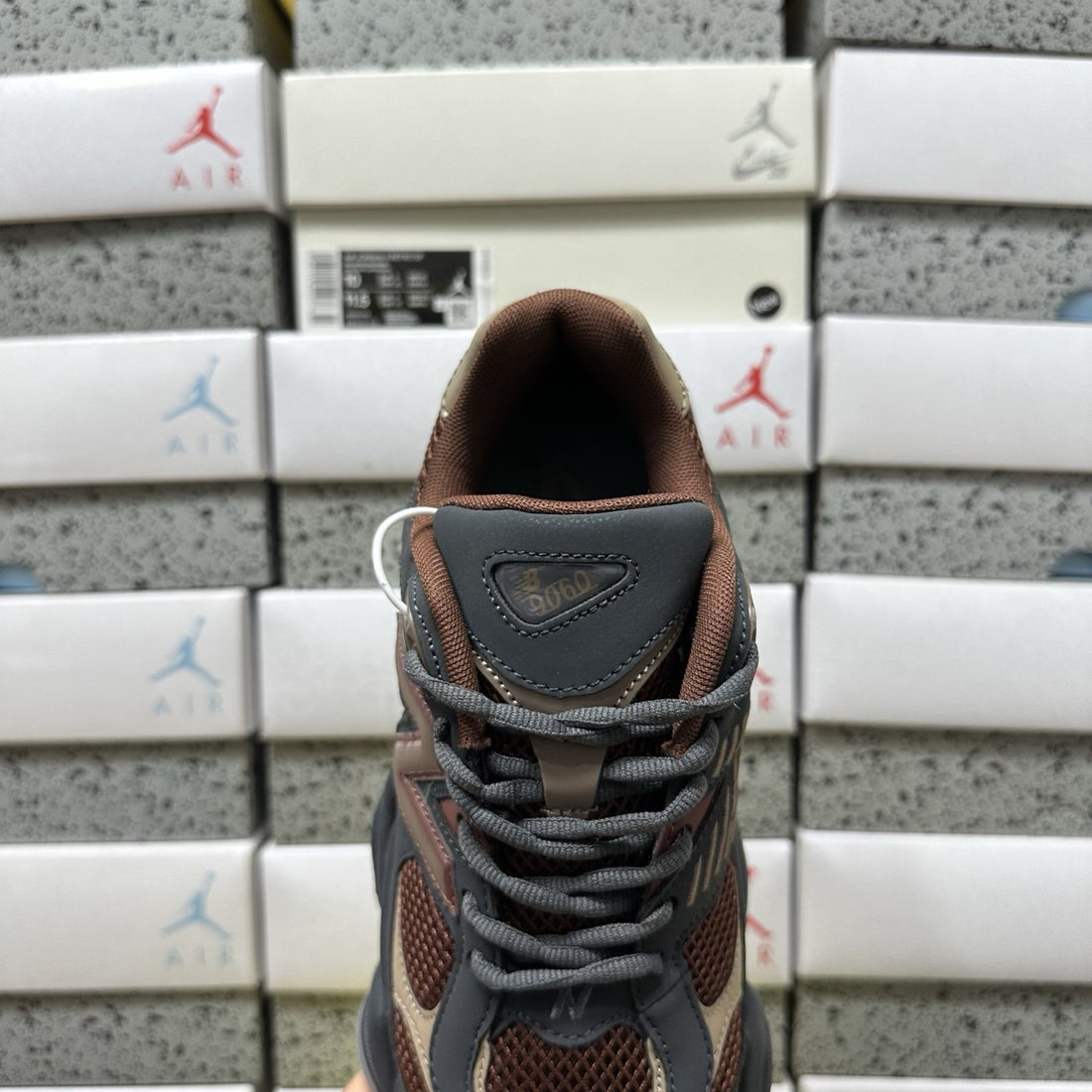 NB 9060 Brown Rust