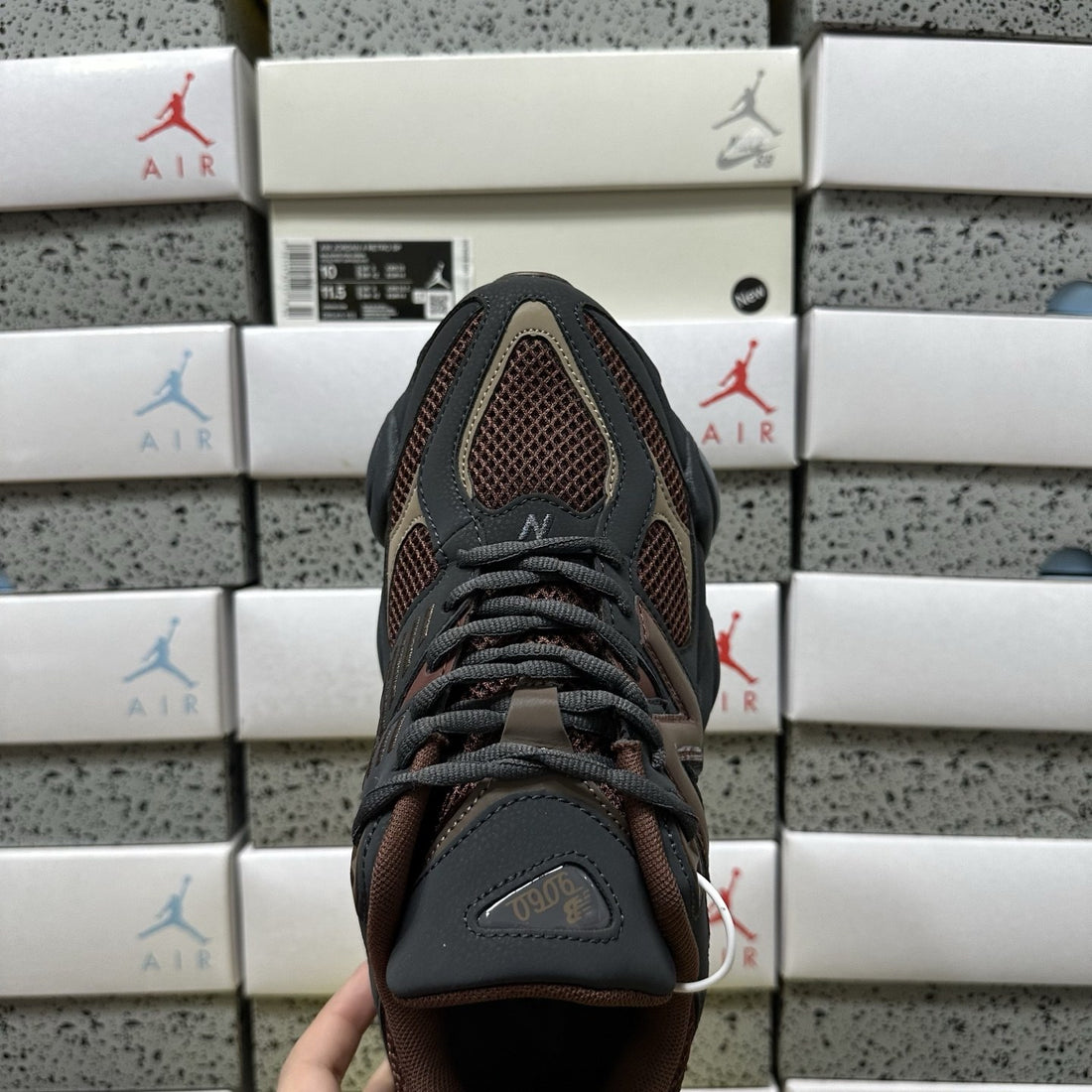 NB 9060 Brown Rust