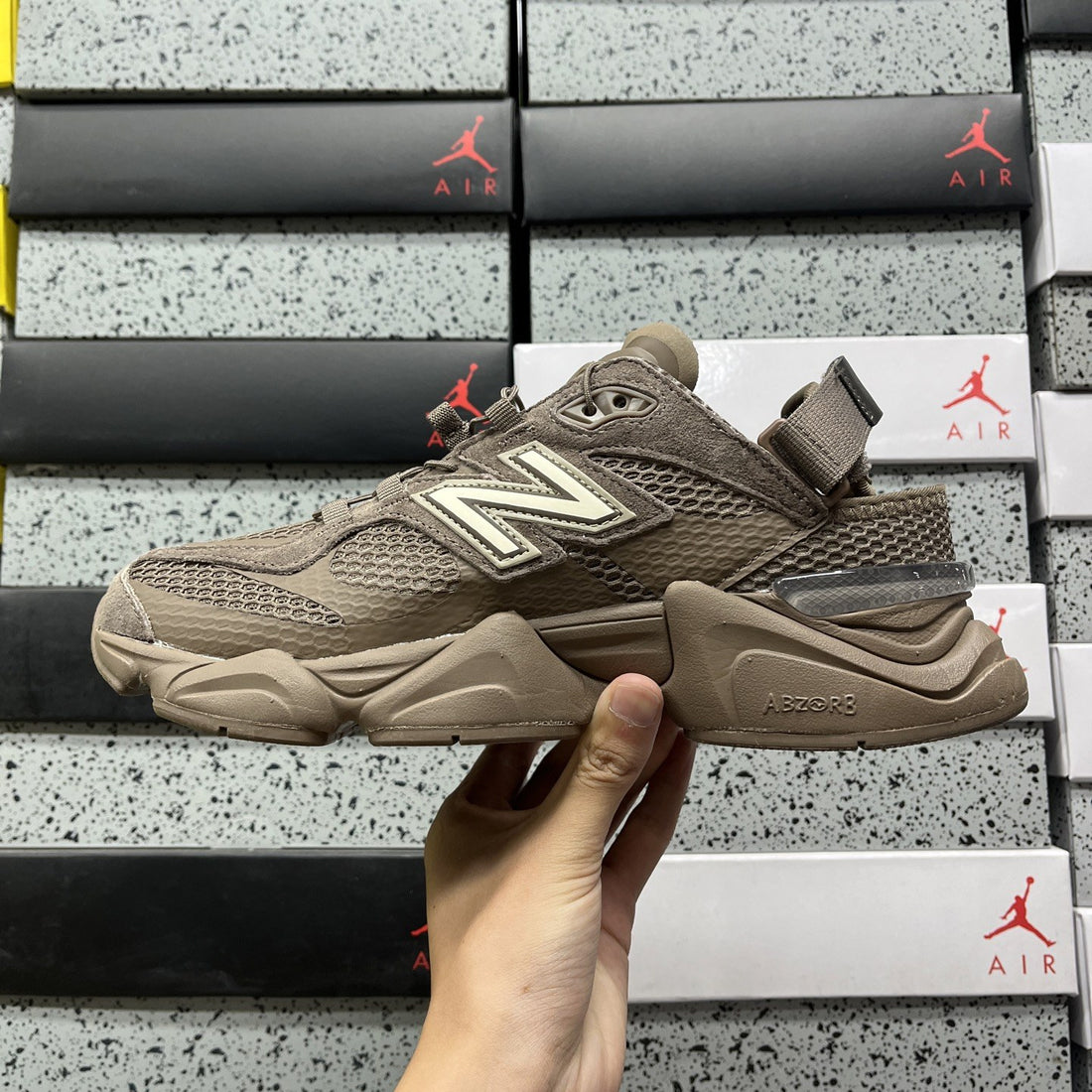 NB 9060 Brown Utility