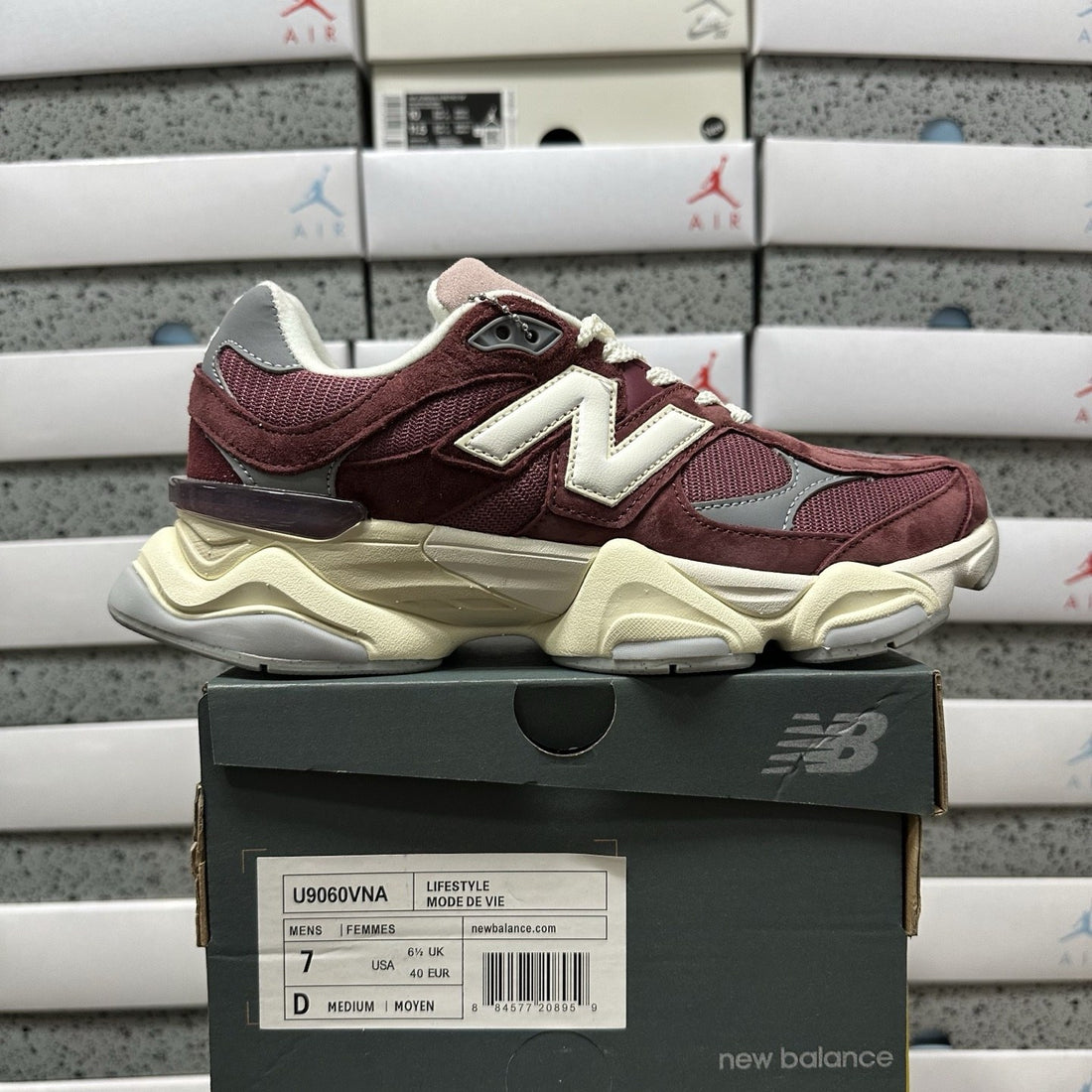 NB 9060 Burgundy Cream
