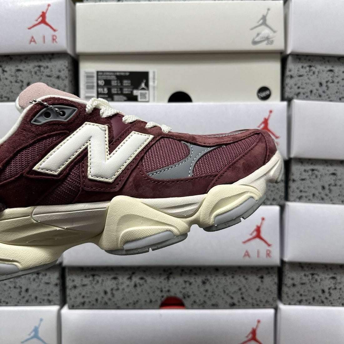 NB 9060 Burgundy Cream
