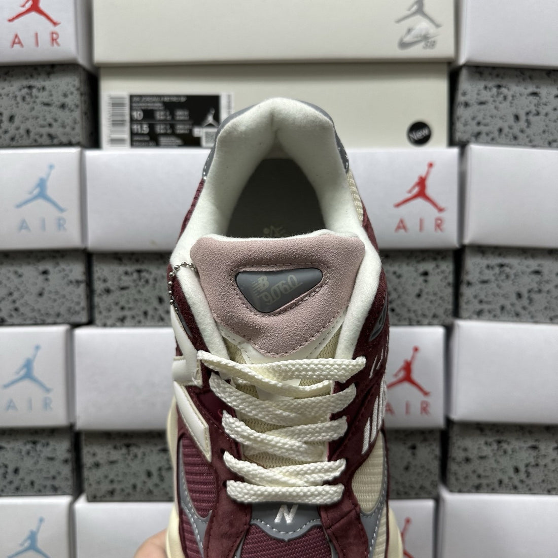 NB 9060 Burgundy Cream