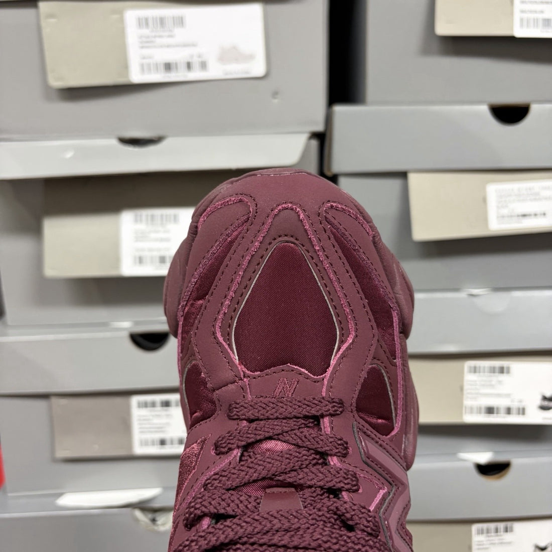 NB 9060 Burgundy Monochrome