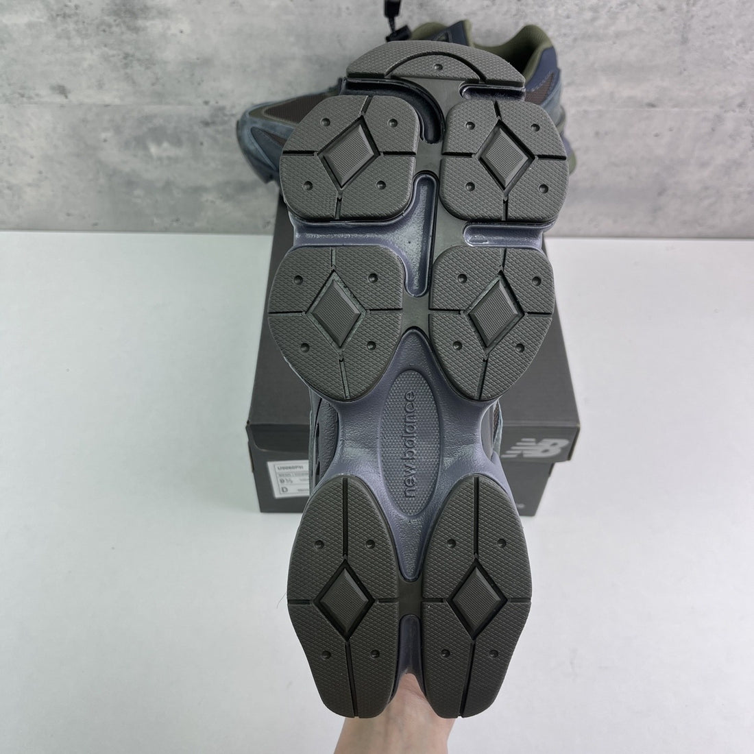 NB 9060 Charcoal Purple Toggle