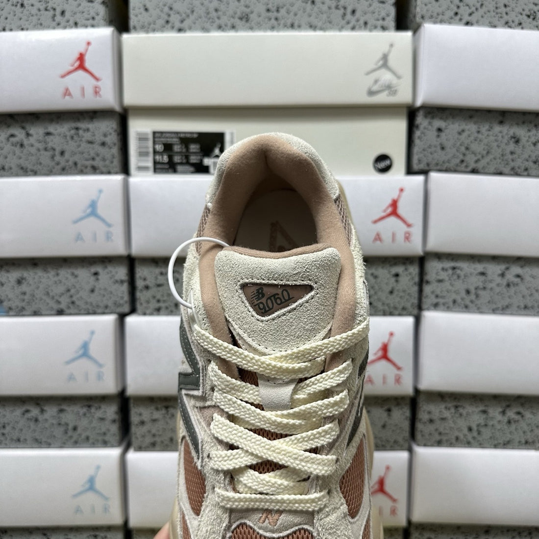 NB 9060 Cream Rust