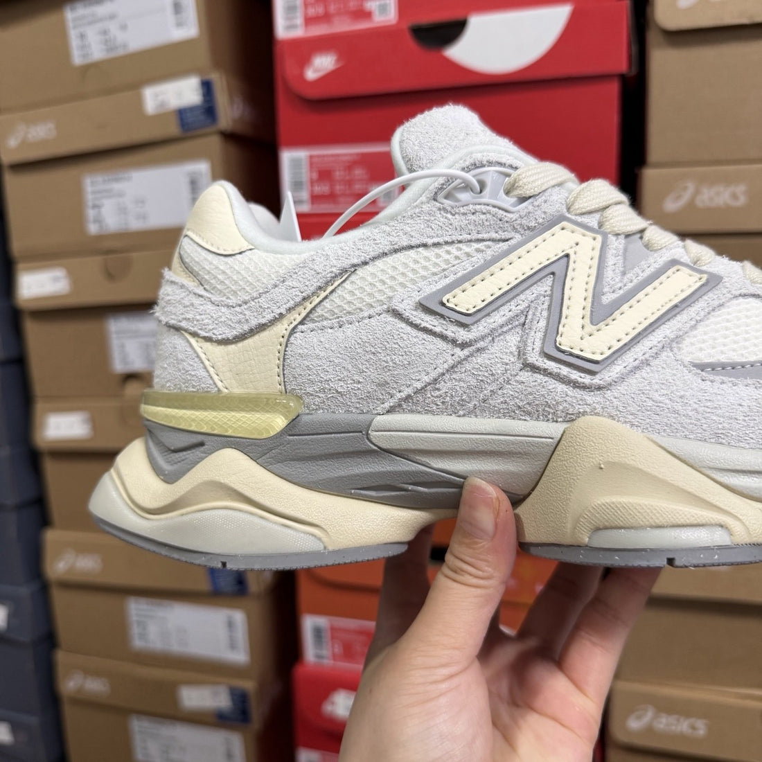 NB 9060 Cream Yellow Suede
