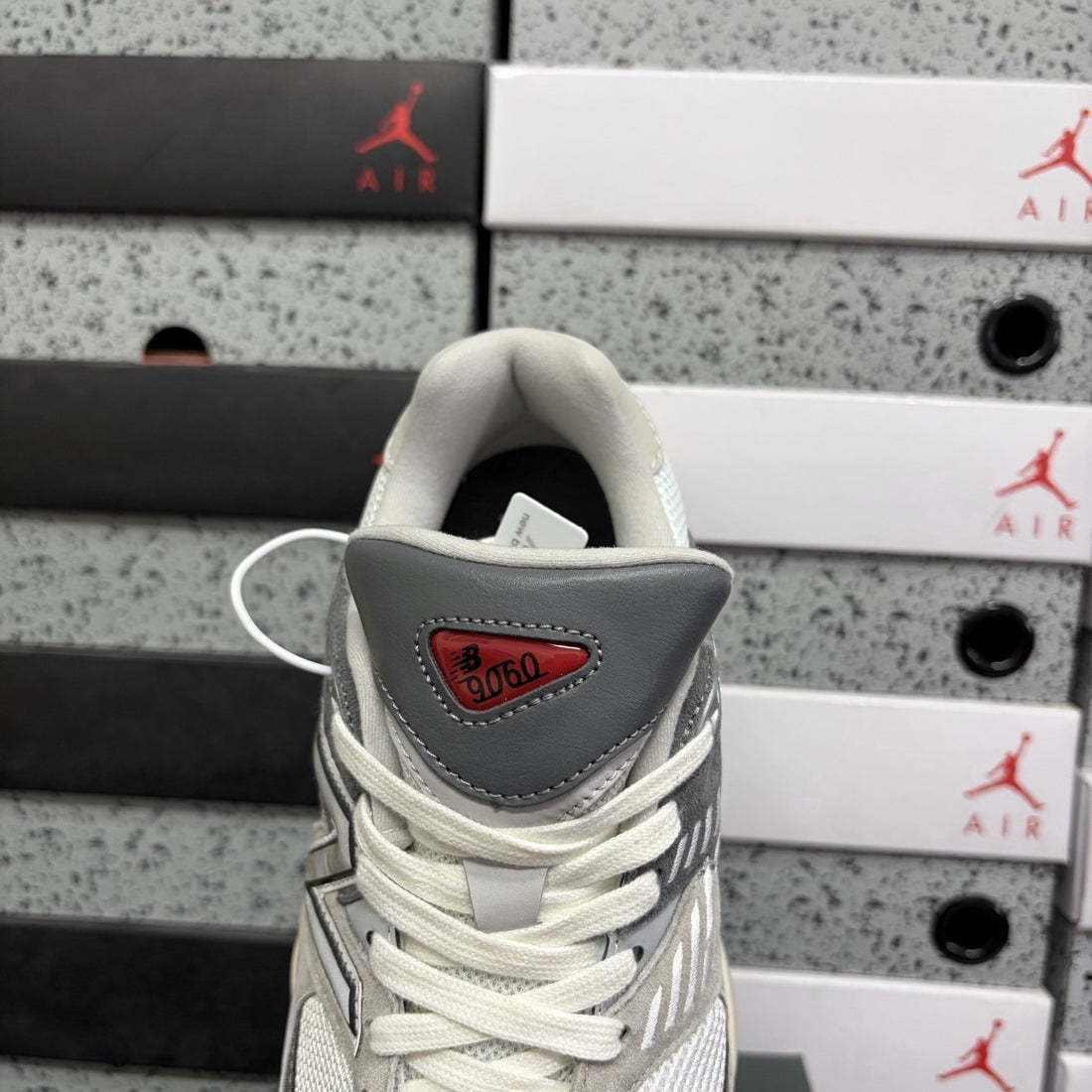 NB 9060 Grey Charcoal Cream