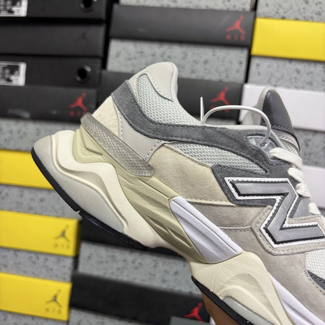 NB 9060 Grey Charcoal Cream