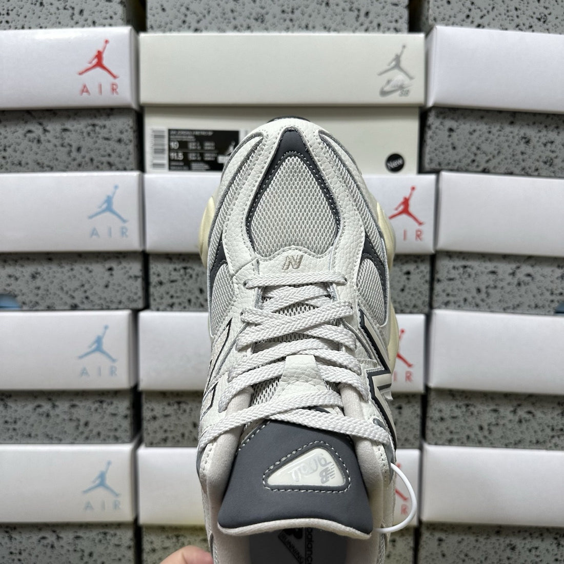 NB 9060 Grey Cream
