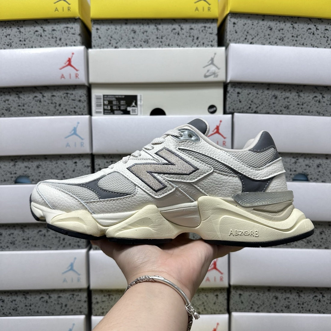 NB 9060 Grey Cream