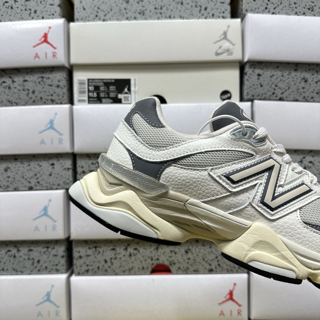 NB 9060 Grey Cream