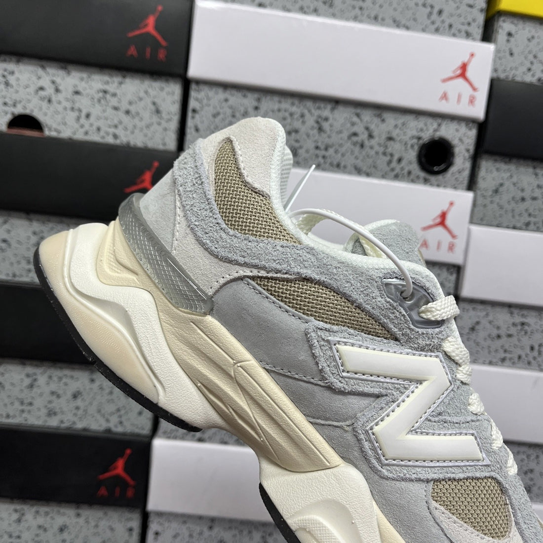 NB 9060 Grey Day