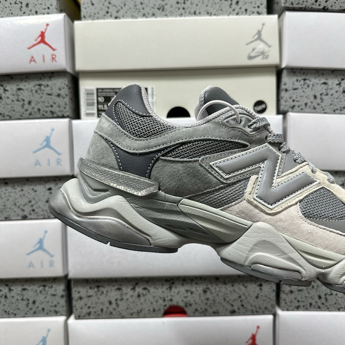NB 9060 Grey Day Suede