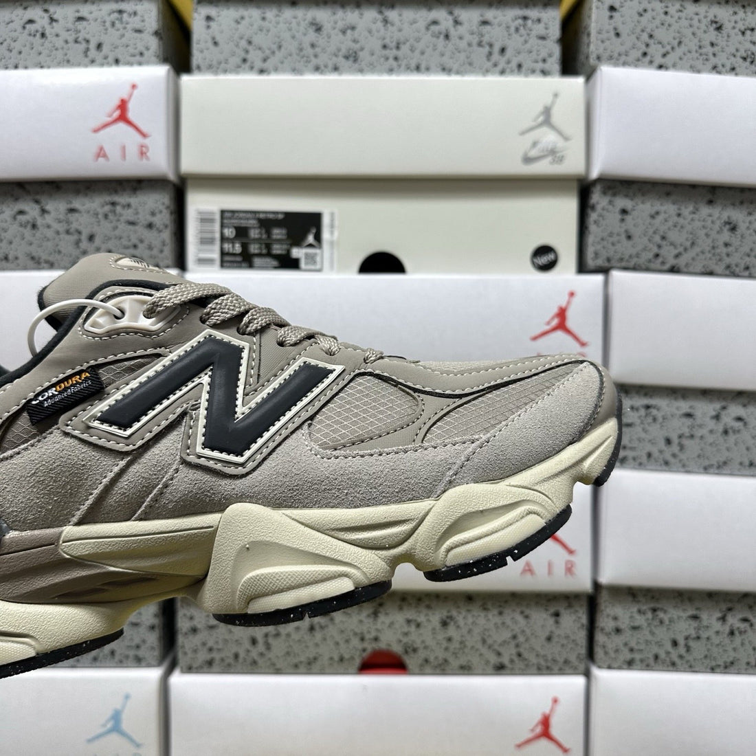 NB 9060 Grey Navy Cream