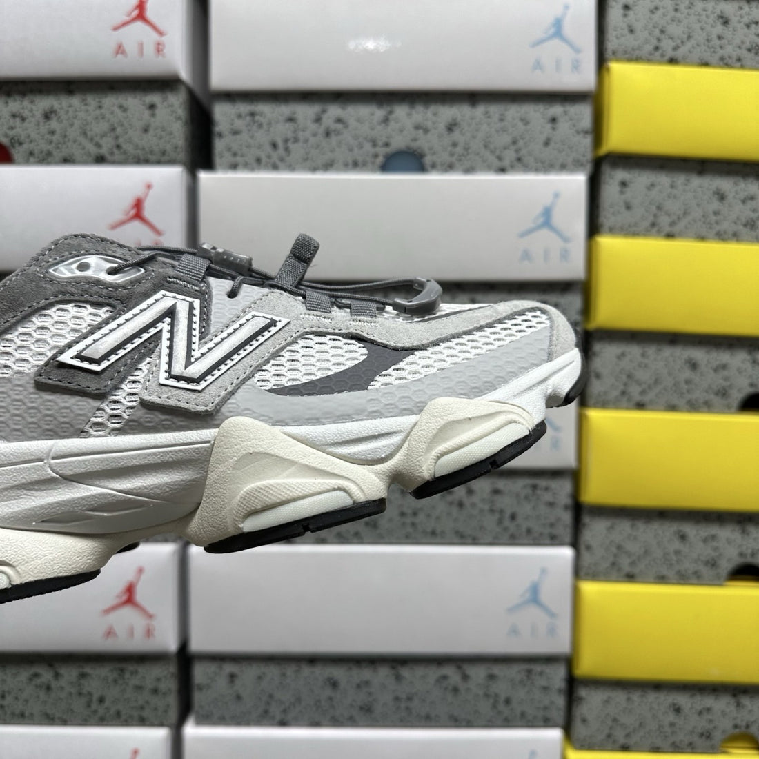 NB 9060 Grey Silver Utility