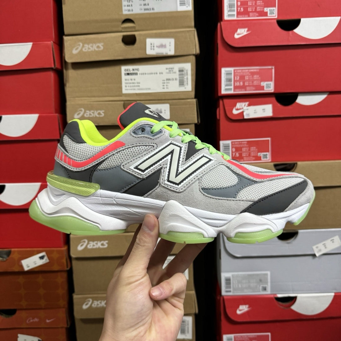 NB 9060 Grey Volt Coral