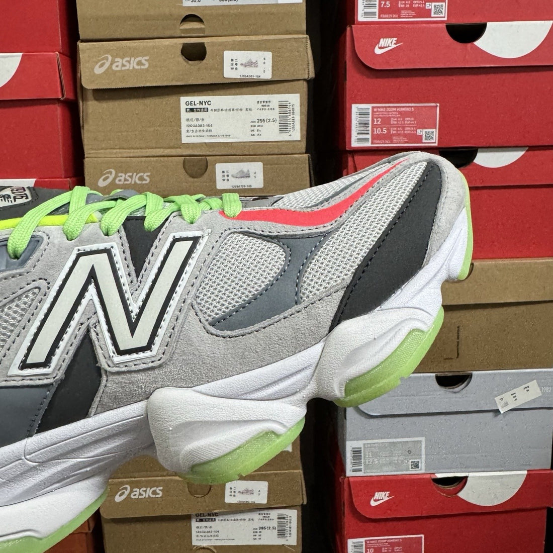 NB 9060 Grey Volt Coral
