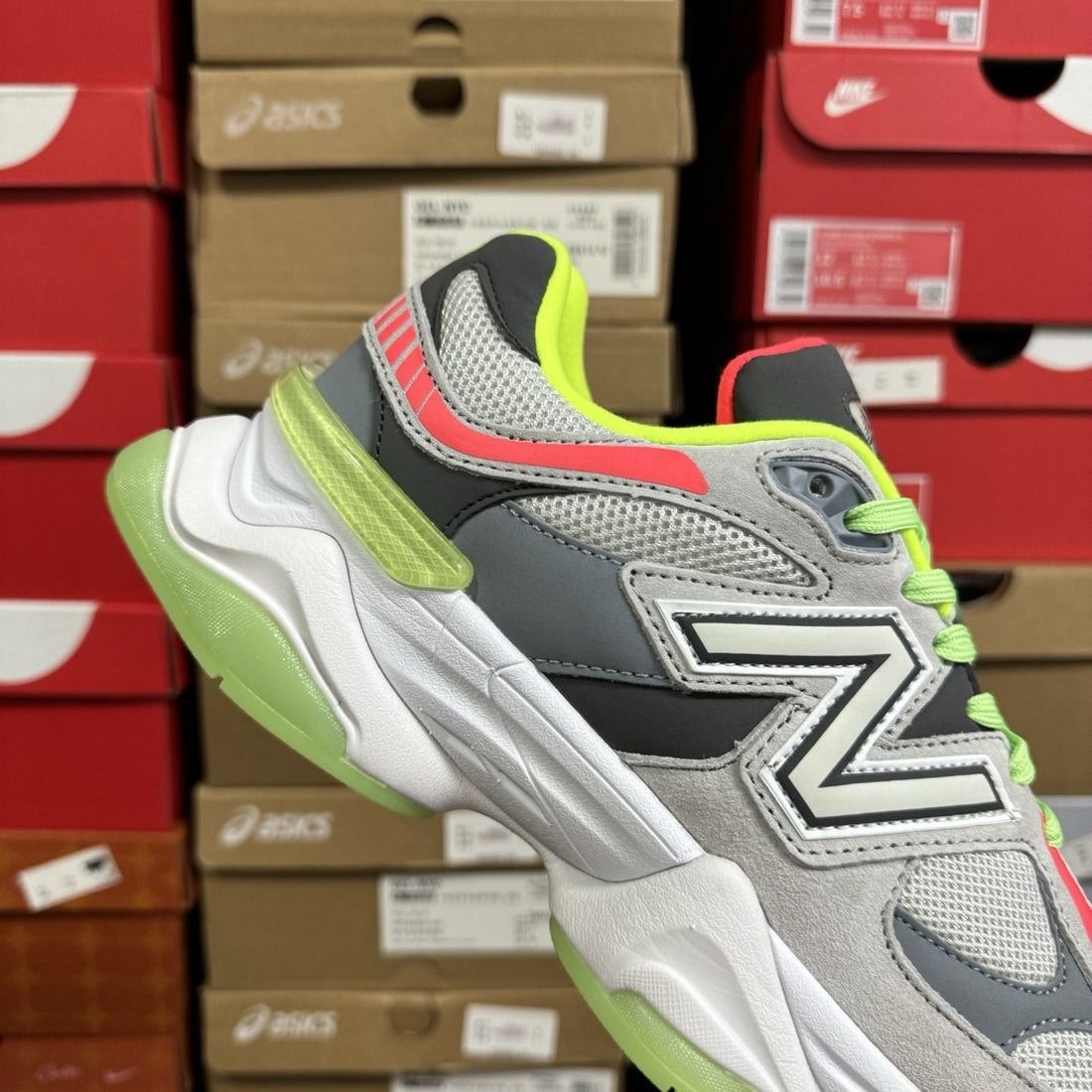 NB 9060 Grey Volt Coral