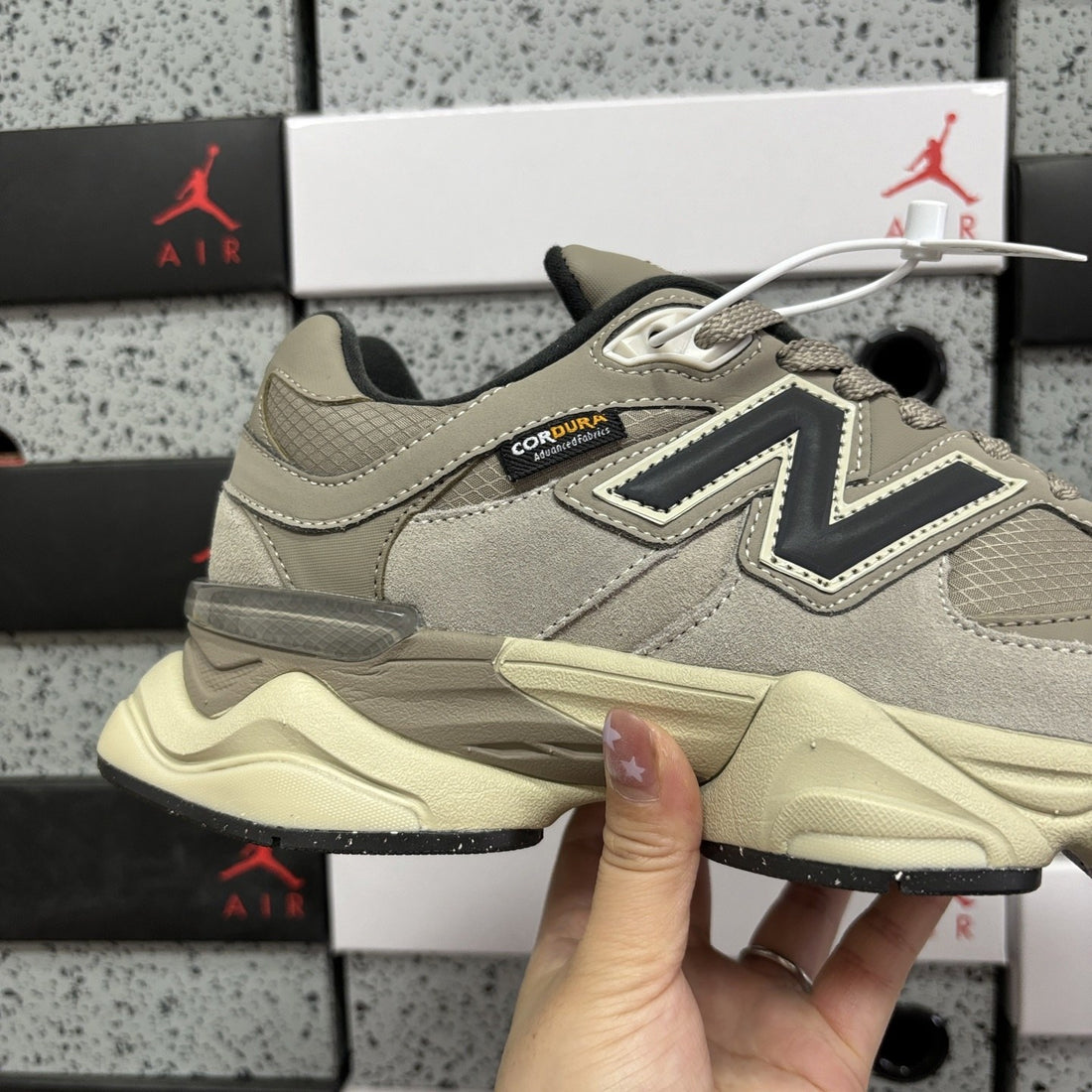 NB 9060 Khaki Utility