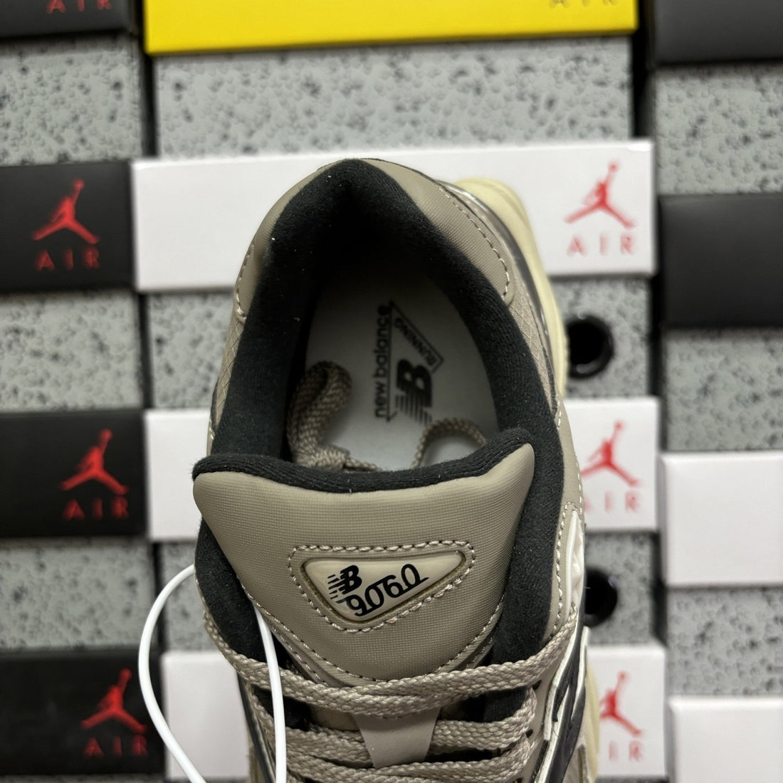 NB 9060 Khaki Utility