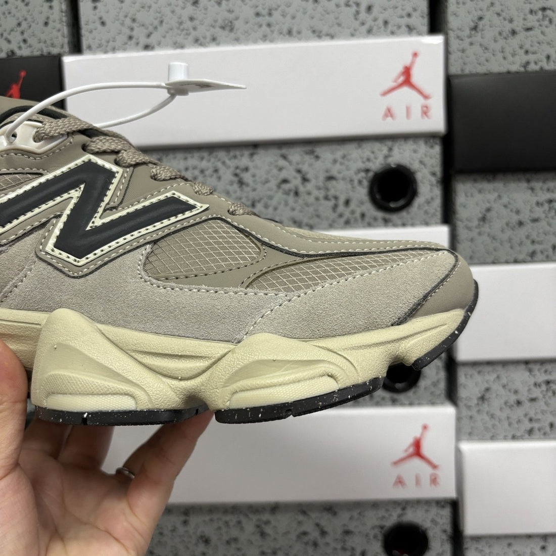 NB 9060 Khaki Utility