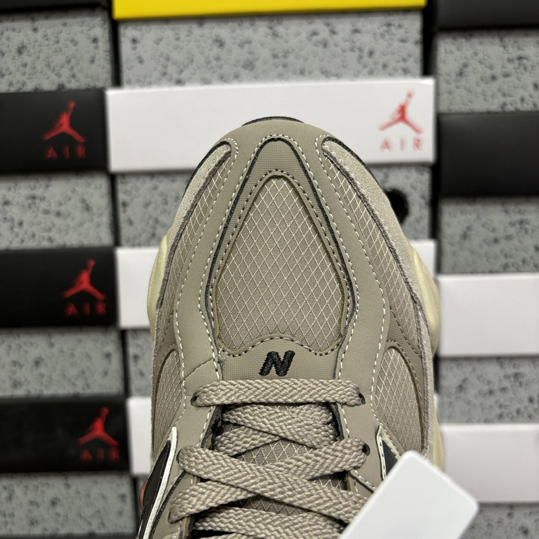 NB 9060 Khaki Utility