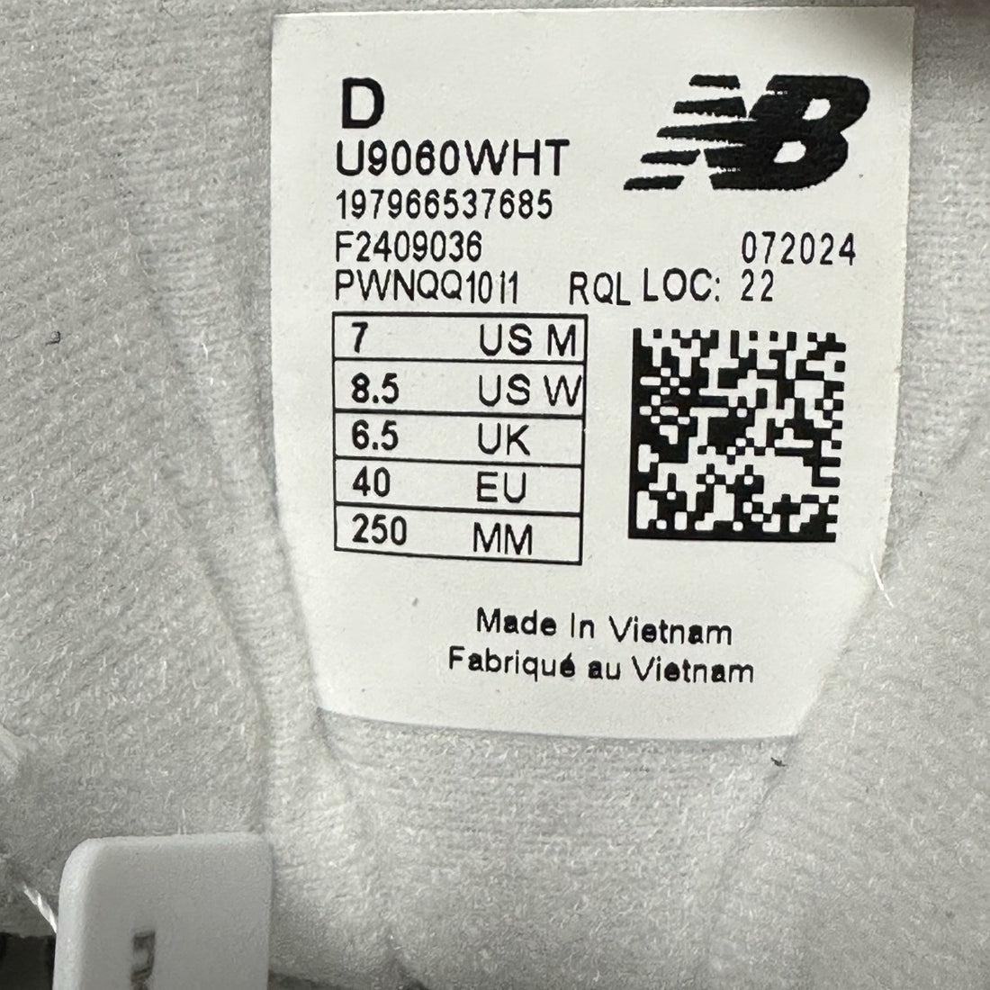NB 9060 Light Grey Cream
