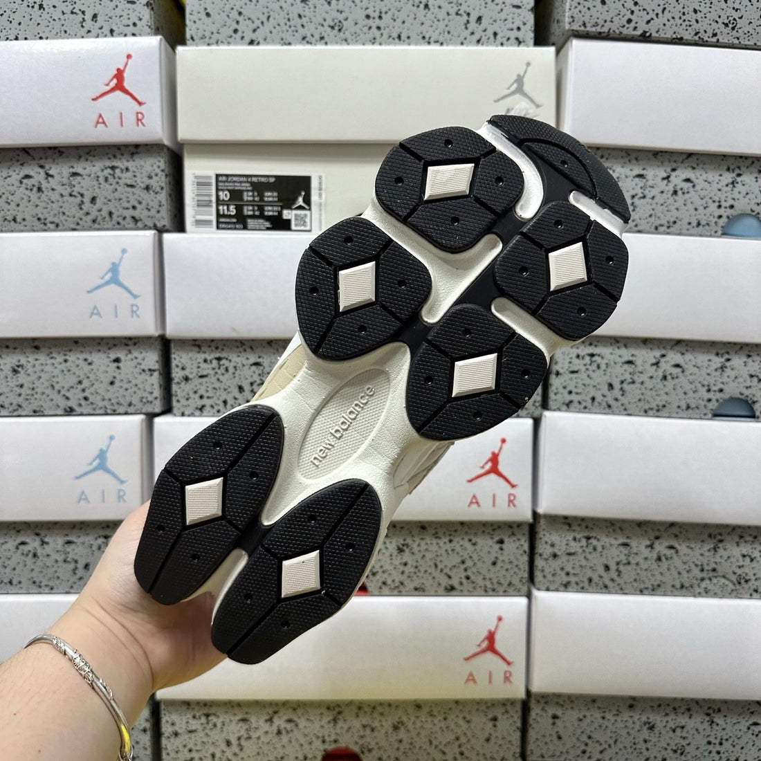 NB 9060 Light Grey Cream