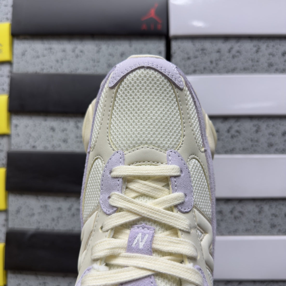 NB 9060 Lilac Cream