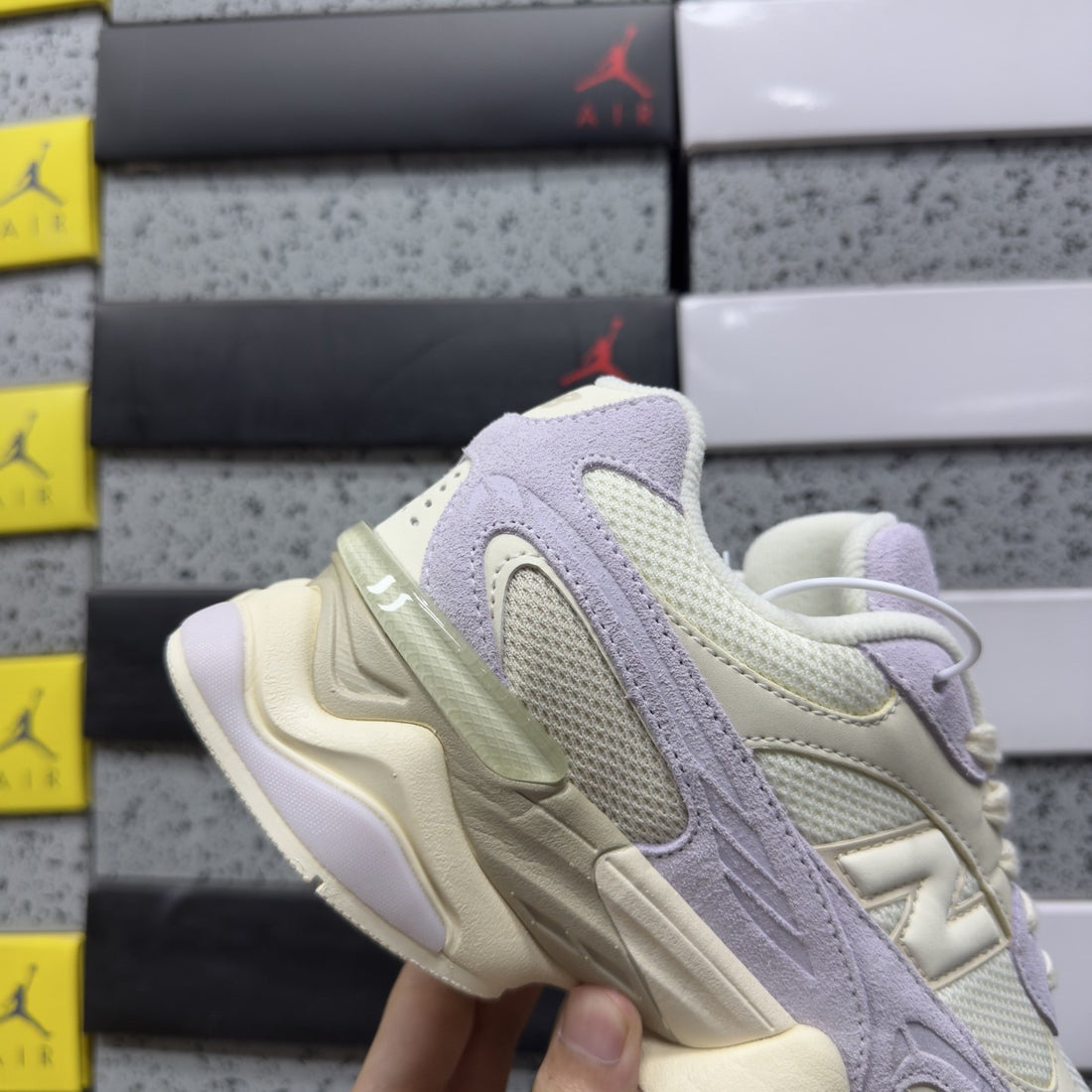 NB 9060 Lilac Cream