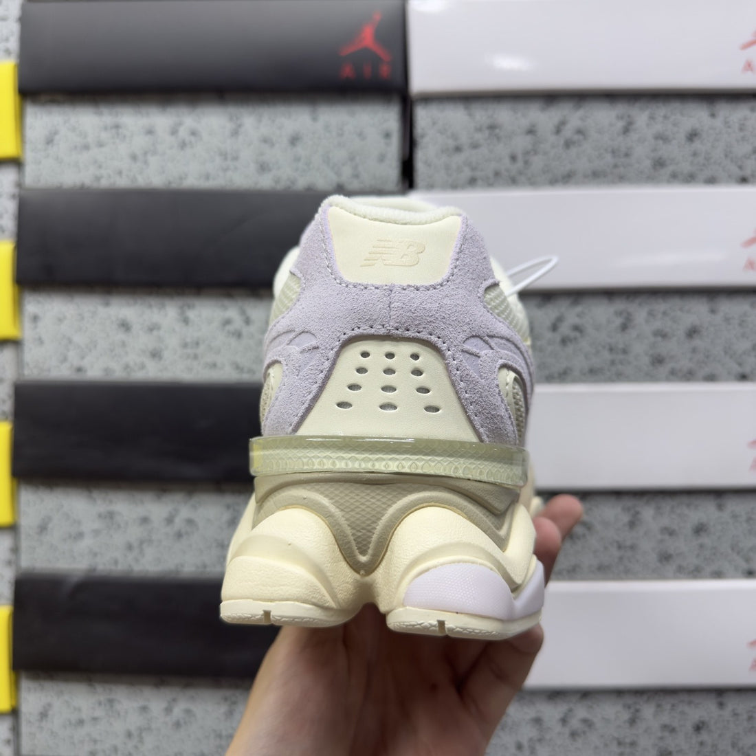 NB 9060 Lilac Cream