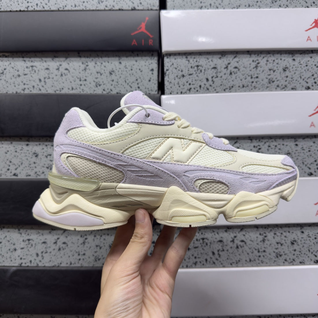 NB 9060 Lilac Cream