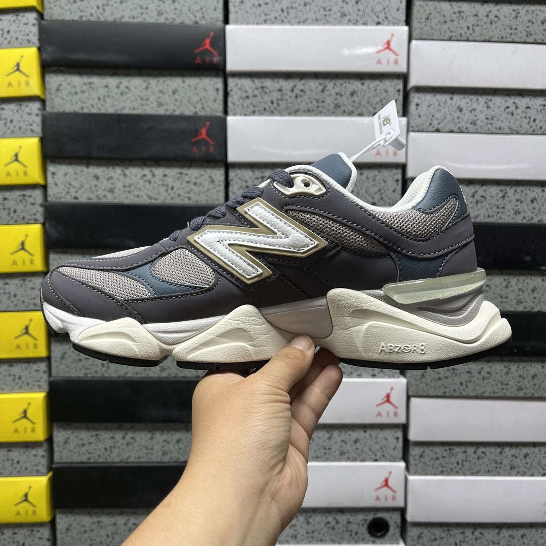 NB 9060 Magnet Grey Cream