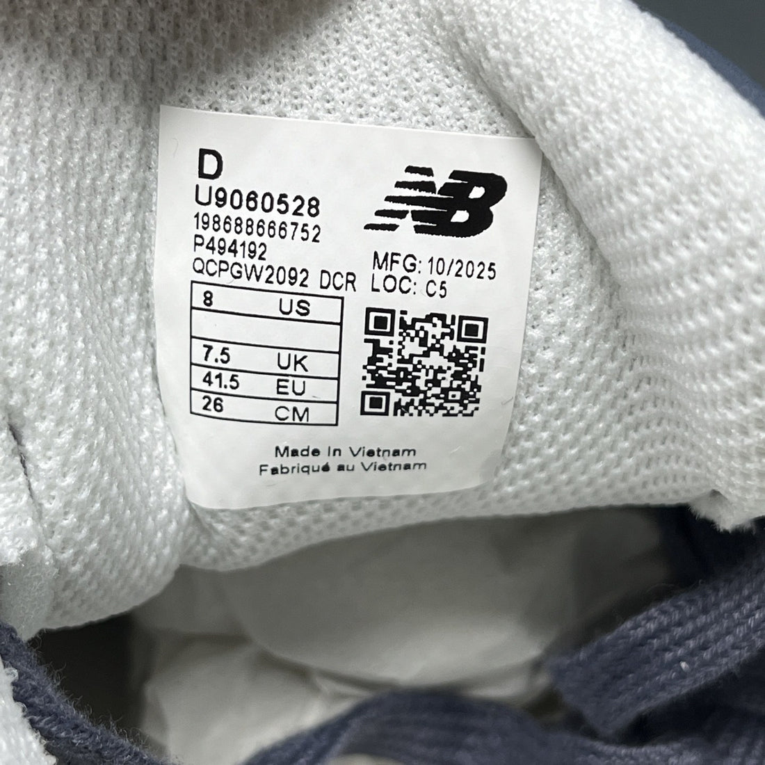NB 9060 Magnet Grey Cream