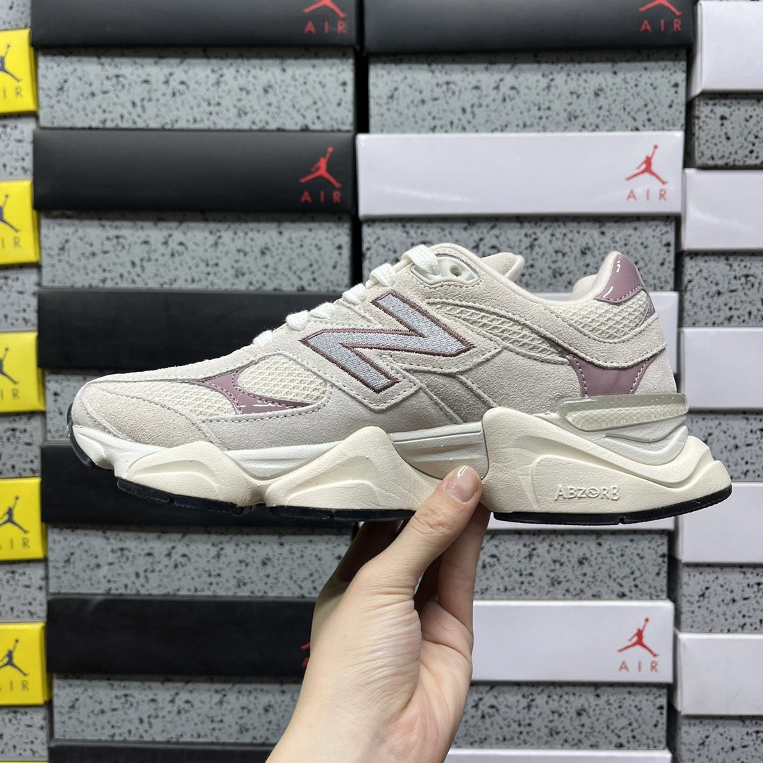 NB 9060 Moonrock Rose