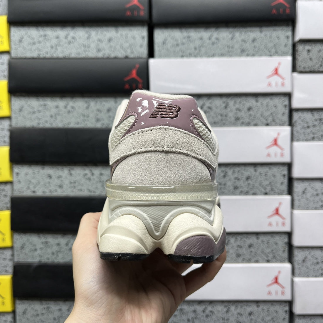 NB 9060 Moonrock Rose