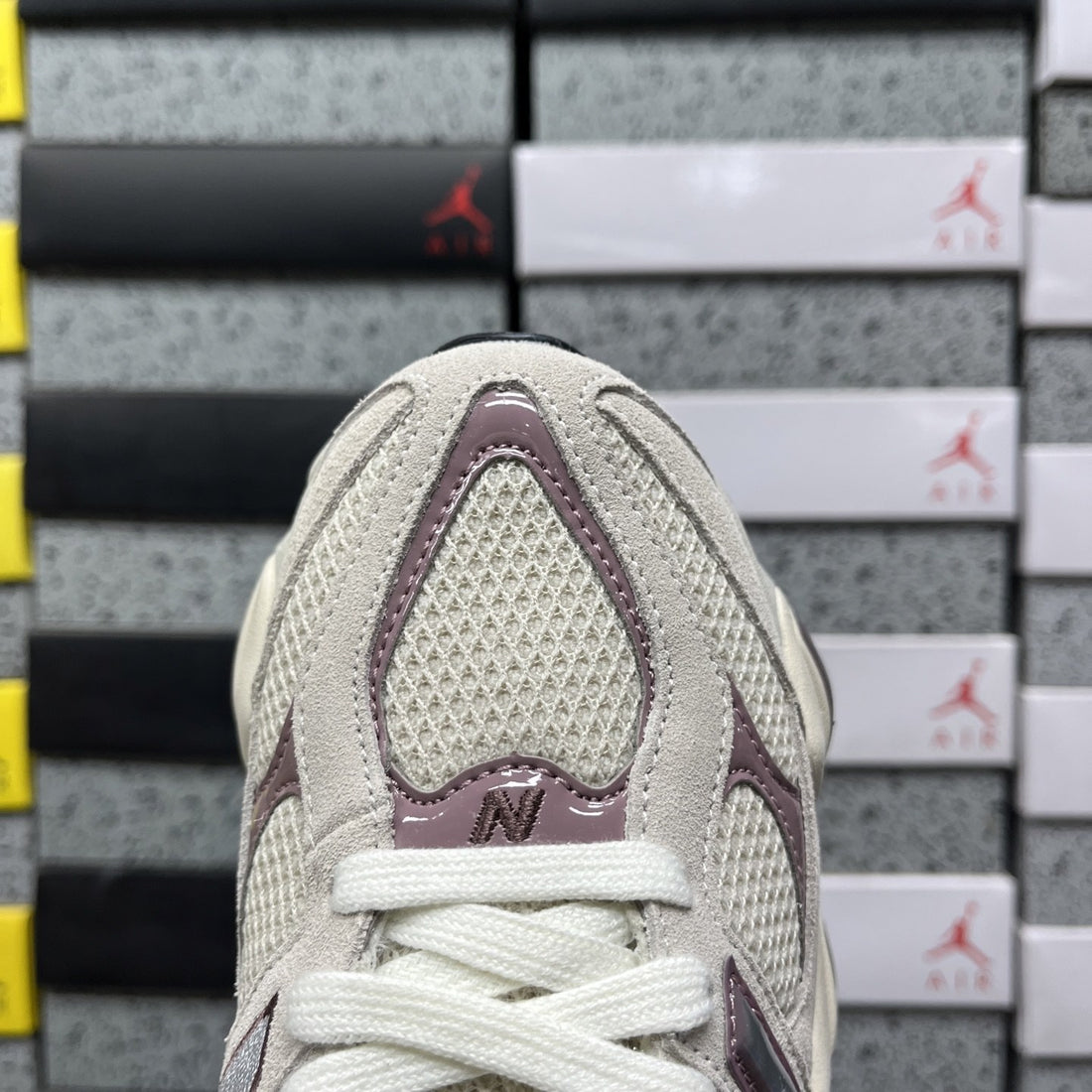 NB 9060 Moonrock Rose