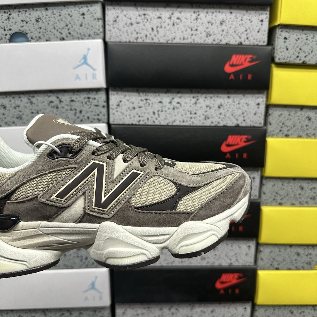 NB 9060 Mushroom Brown