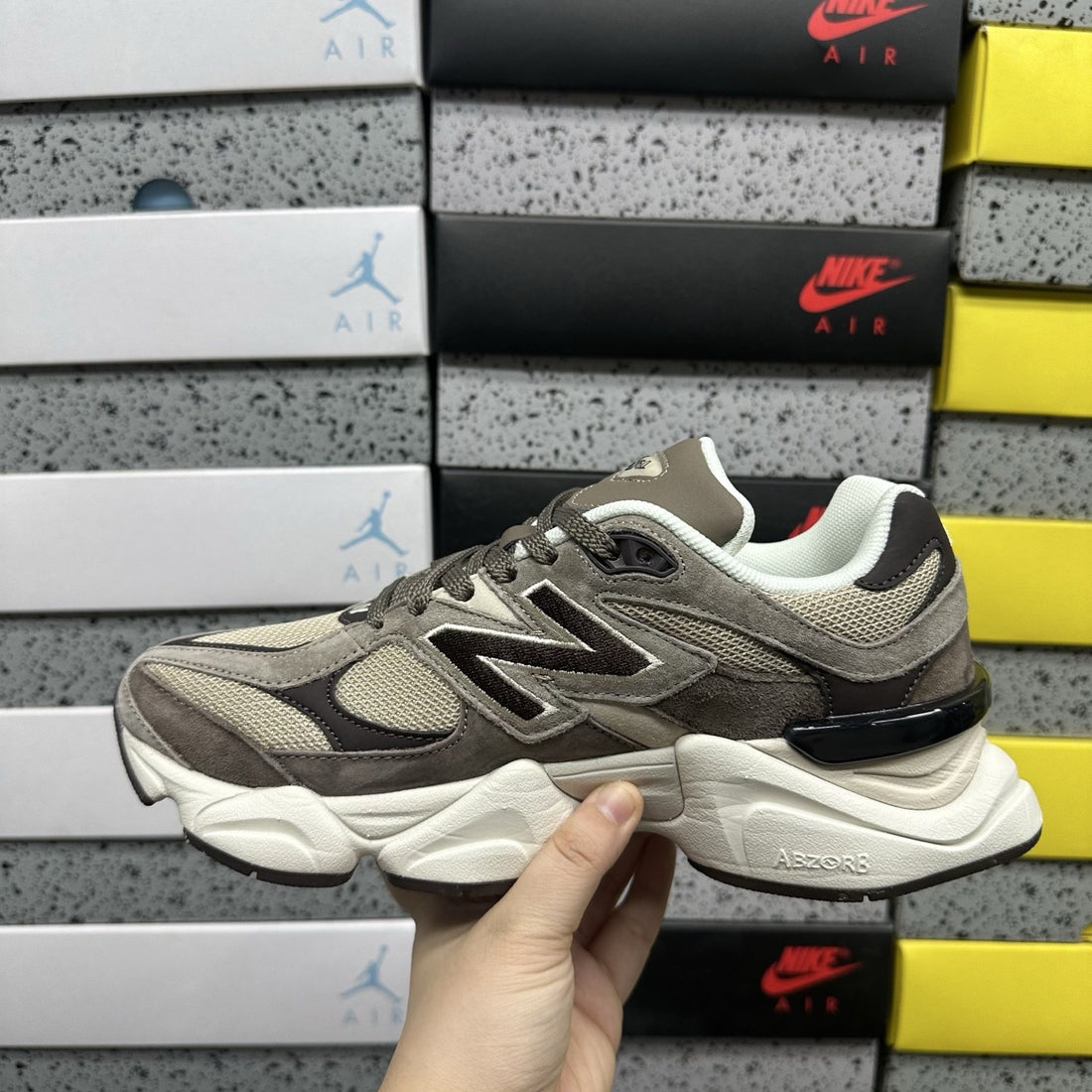 NB 9060 Mushroom Brown