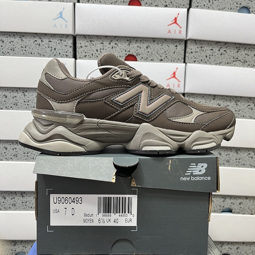 NB 9060 Mushroom Brown Suede