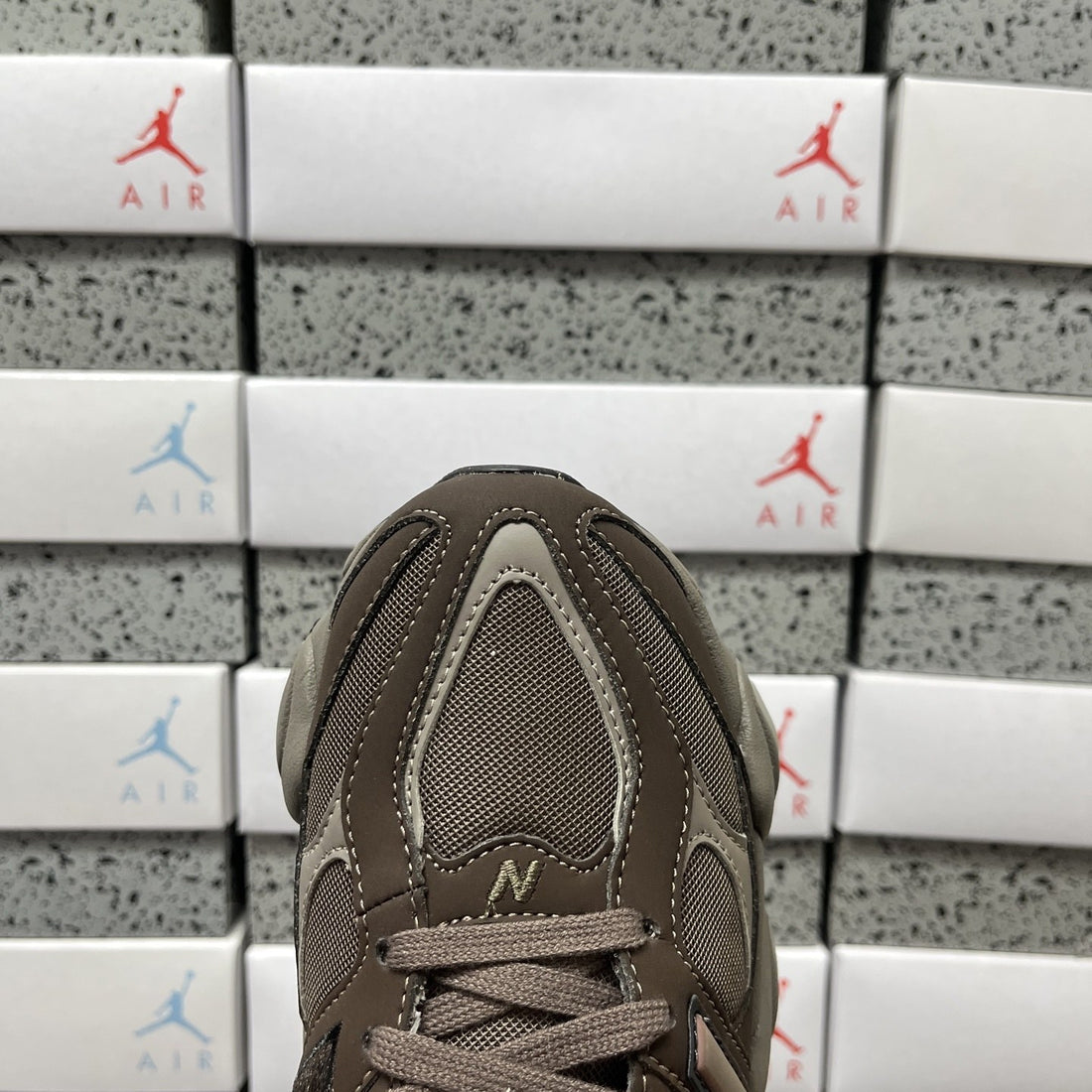 NB 9060 Mushroom Brown Suede
