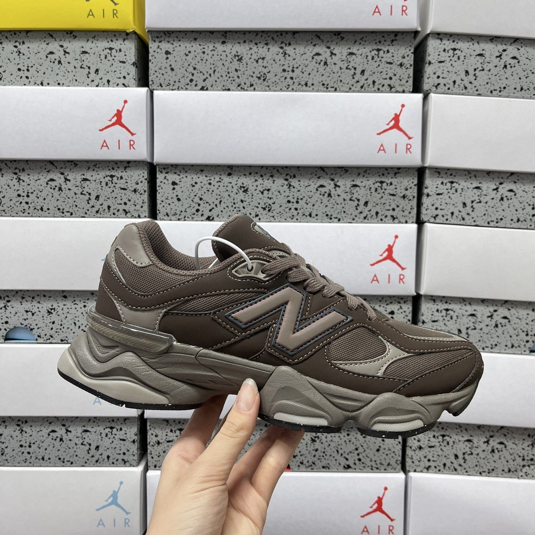NB 9060 Mushroom Brown Suede