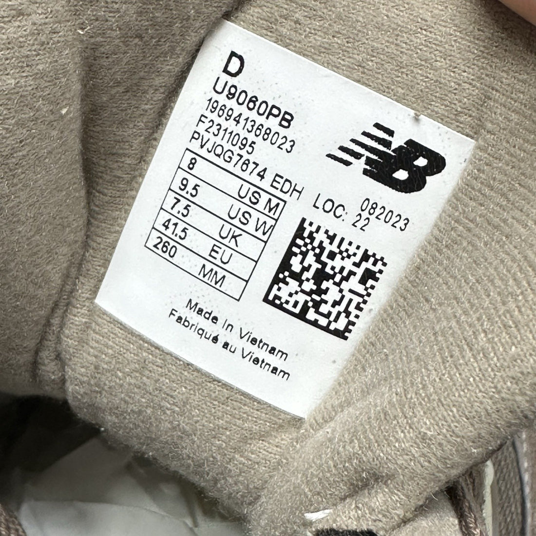 NB 9060 Mushroom Taupe